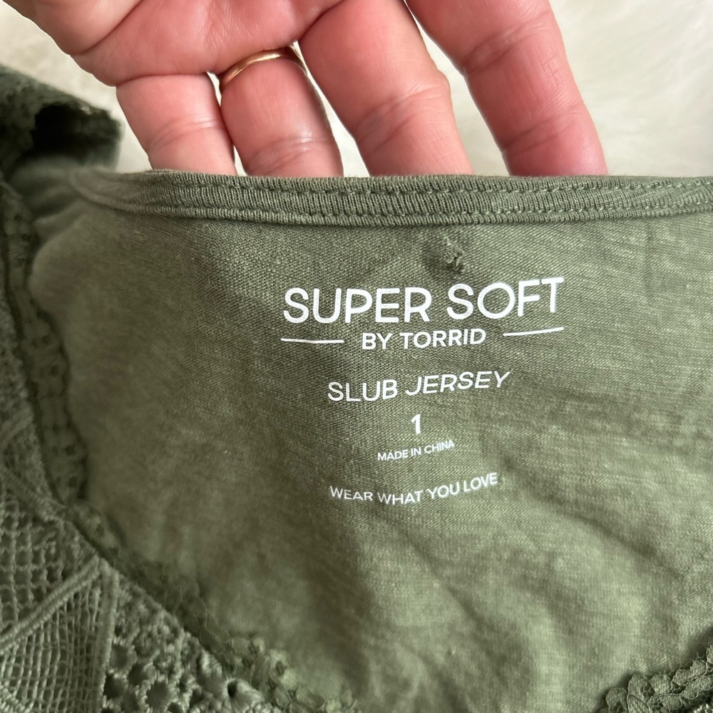 TORRID lace up, empire waste top - Picture 9 of 10